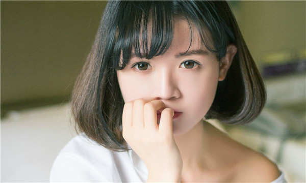 陵城人工助孕和试管的区别，你了解吗？这两个关键词是在不孕不育家庭中经常被提及的话题，尤其对于那些渴望拥有自己孩子的父母来说，理解这些差异至关重要。人工助孕，通常指人工授精，它是在女性的排卵期，通过注射受精卵来提高受孕的几率。而试管，通常是指试管婴儿技术（IVF），它则是在实验室中通过体外受精的方式，使卵子和精子结合形成胚胎，最后移植回女性体内。简单来说，人工助孕更注重于提高受孕的机会，而试管则是借助更